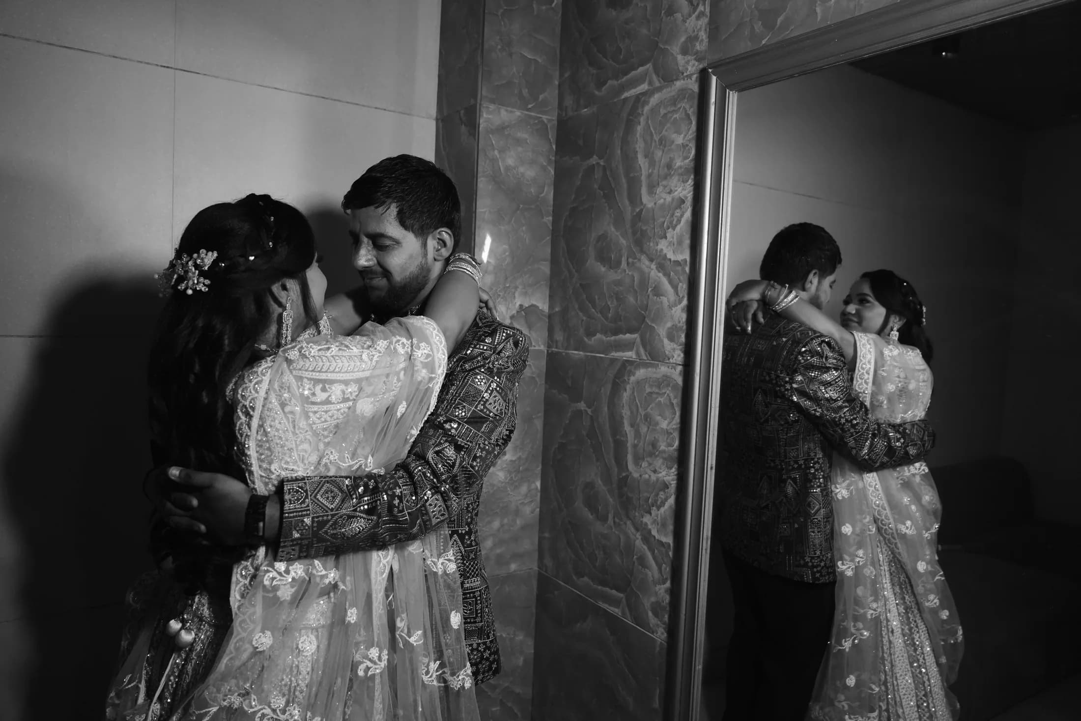Aparna & Ashish gallery image 14