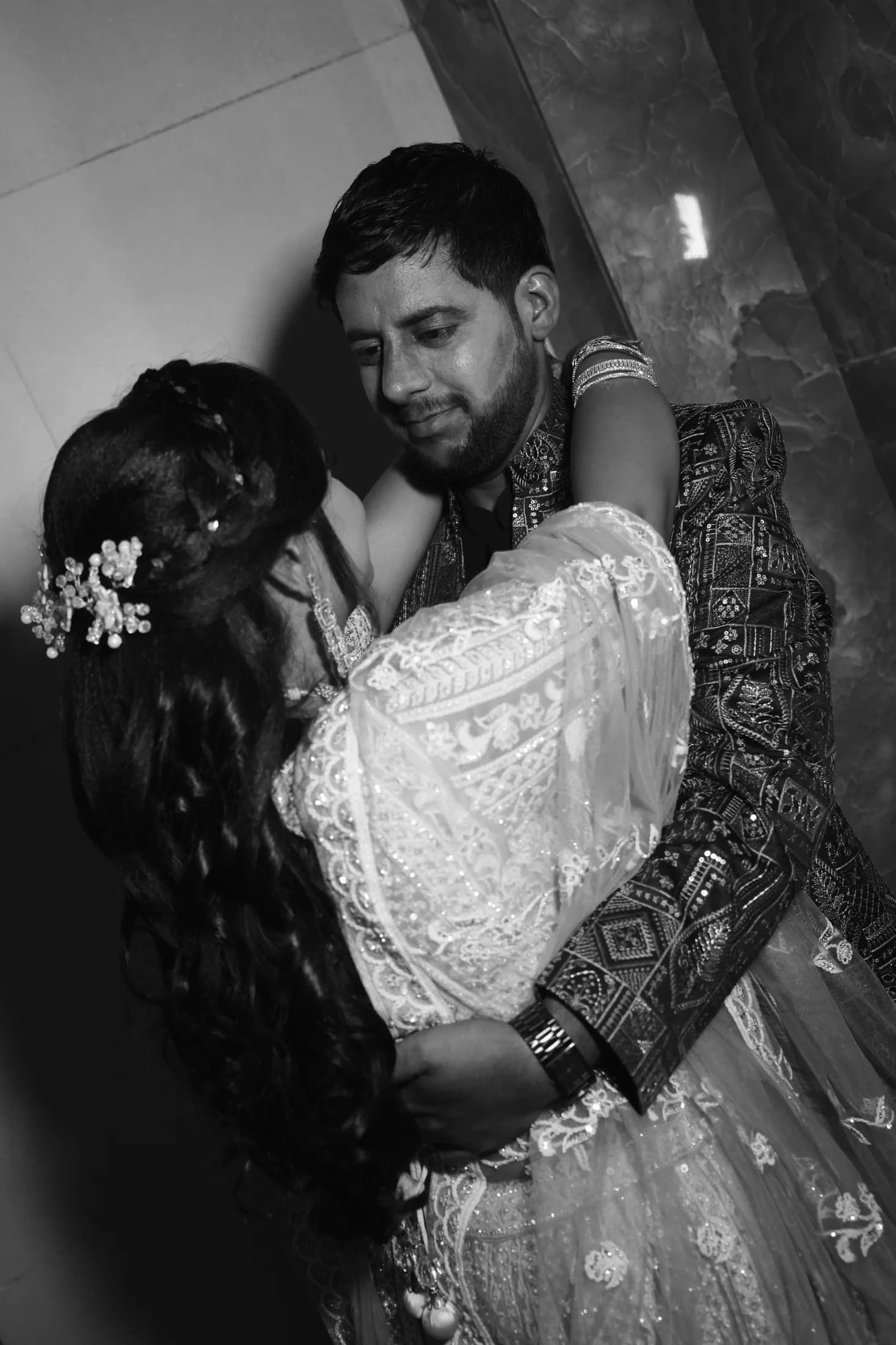 Aparna & Ashish gallery image 15